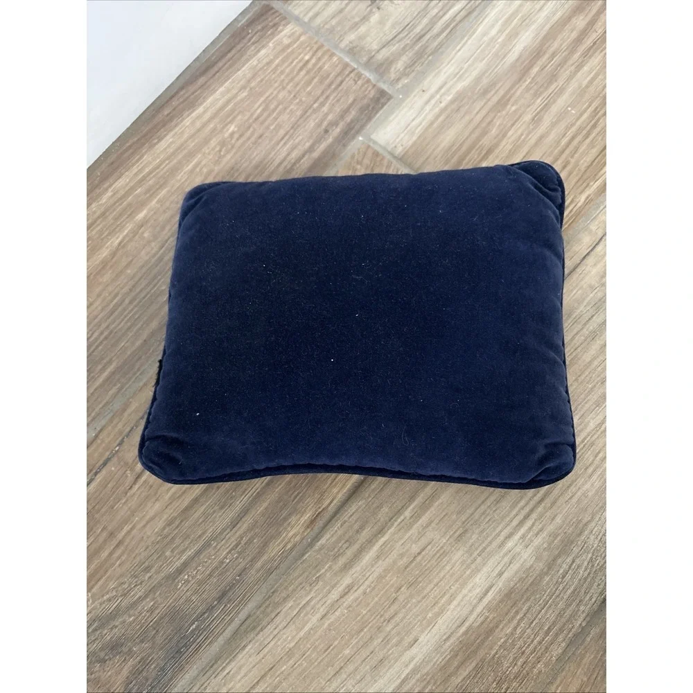 Needlepoint/Tapestry vintage throw pillow Coffee Cup embroidery Blue Velvet 10